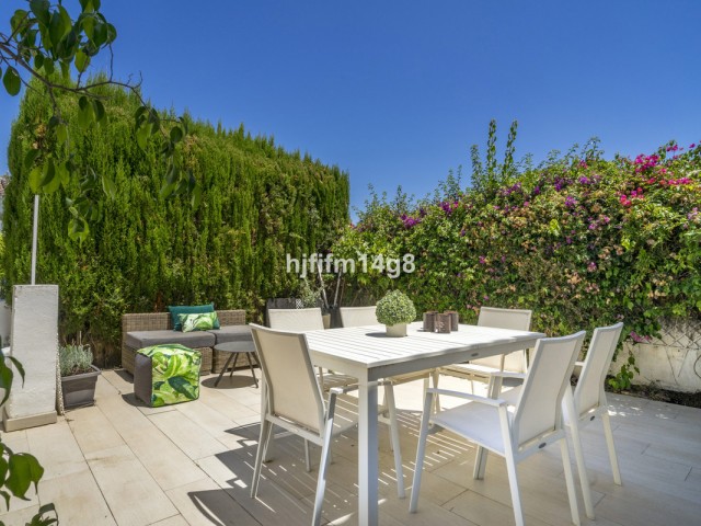 2 Schlafzimmer Reihenhaus in Nueva Andalucía
