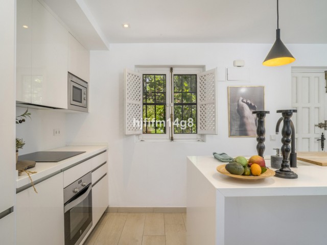 2 Slaapkamer Rijtjeshuis in Nueva Andalucía
