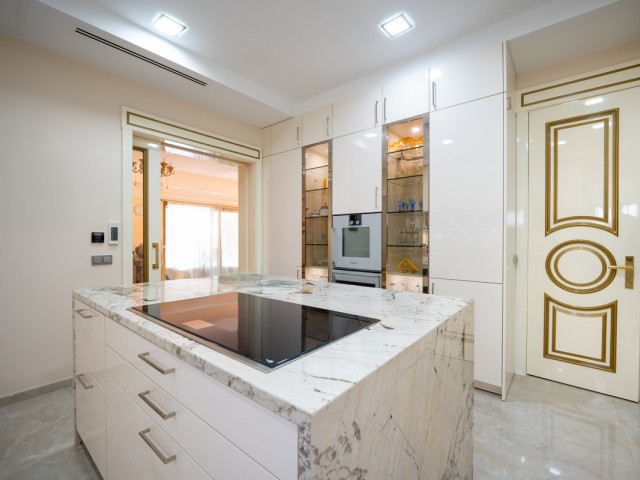 4 Soveroms Villa i Marbella