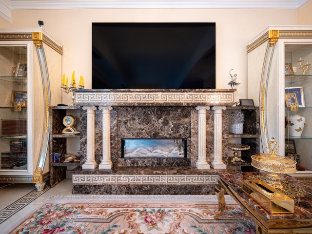 4 Bedrooms Villa in Marbella