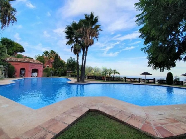 Apartamento con 2 Dormitorios  en La Zagaleta