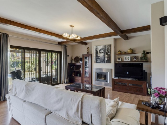 4 Schlafzimmer Villa in Las Chapas