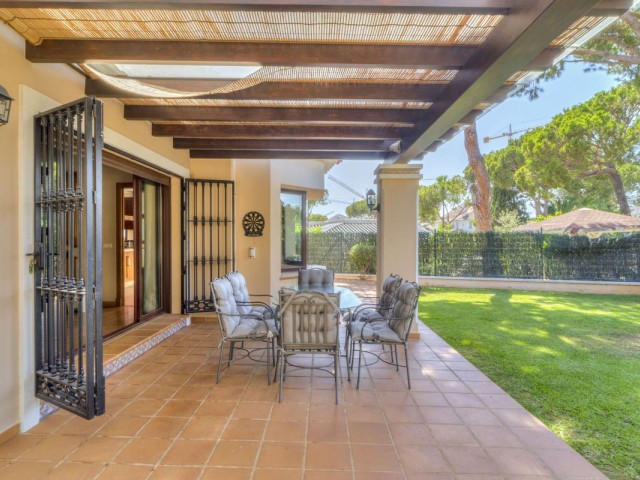 4 Schlafzimmer Villa in Las Chapas