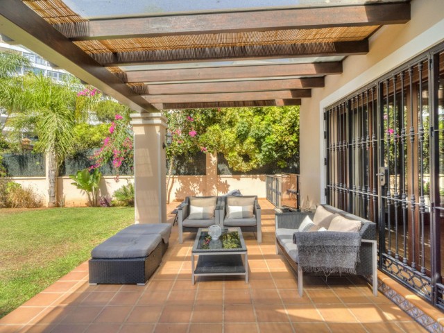 4 Schlafzimmer Villa in Las Chapas