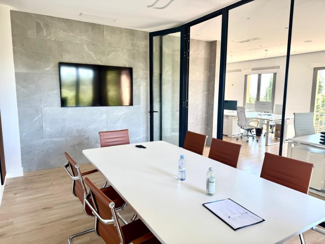 Commercial, Sierra Blanca, R4976230