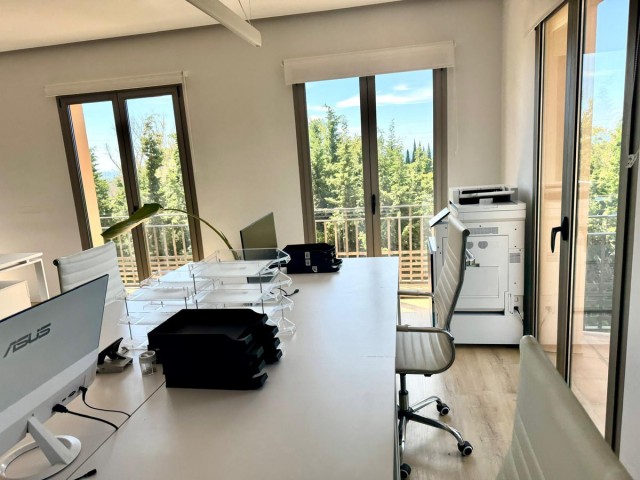 Commercial in Sierra Blanca