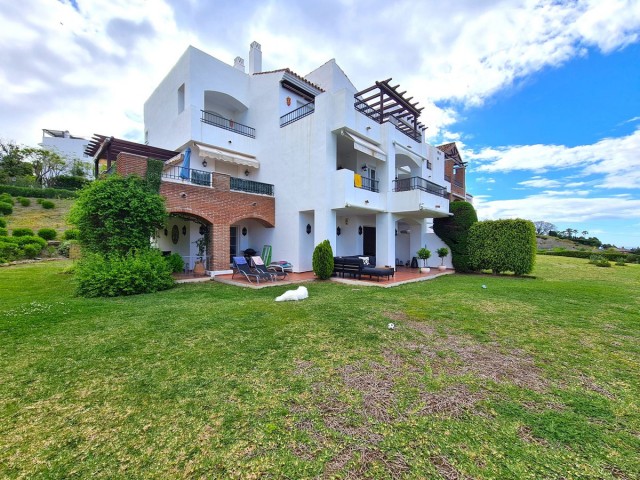 3 Bedrooms Apartment in Benahavís