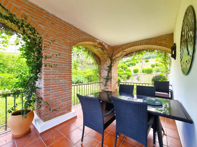 3 Bedrooms Apartment in Benahavís
