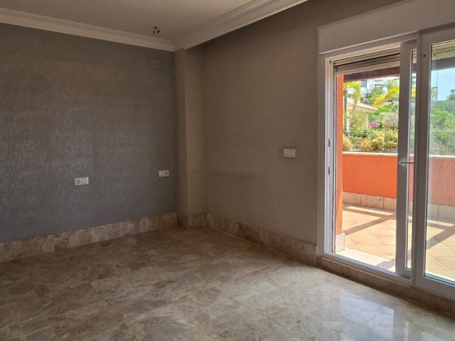 Villa avec 5 Chambres  à Marbella