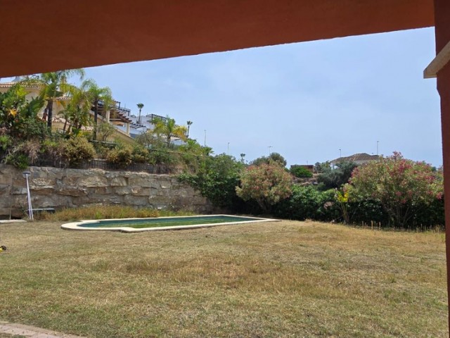 Villa avec 5 Chambres  à Marbella