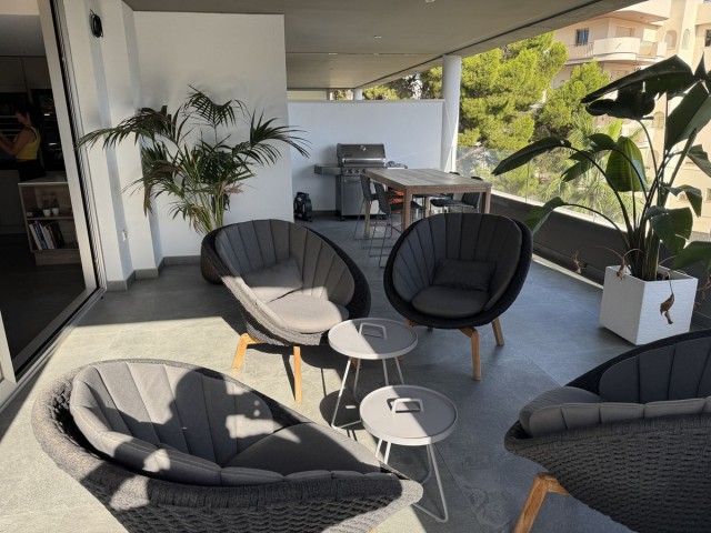 3 Schlafzimmer Apartment in Nueva Andalucía