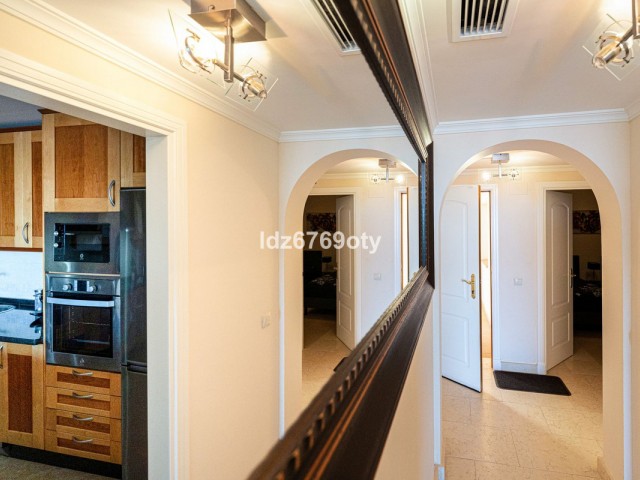 Apartamento con 2 Dormitorios  en Benalmadena
