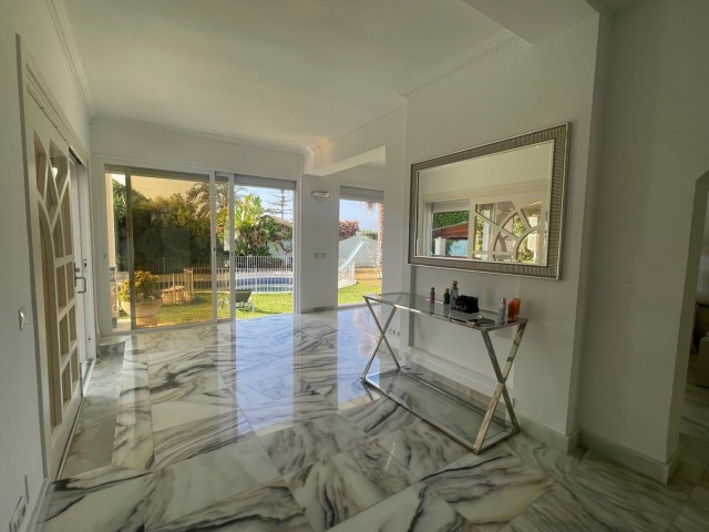 7 Makuuhuoneen Huvila Marbella