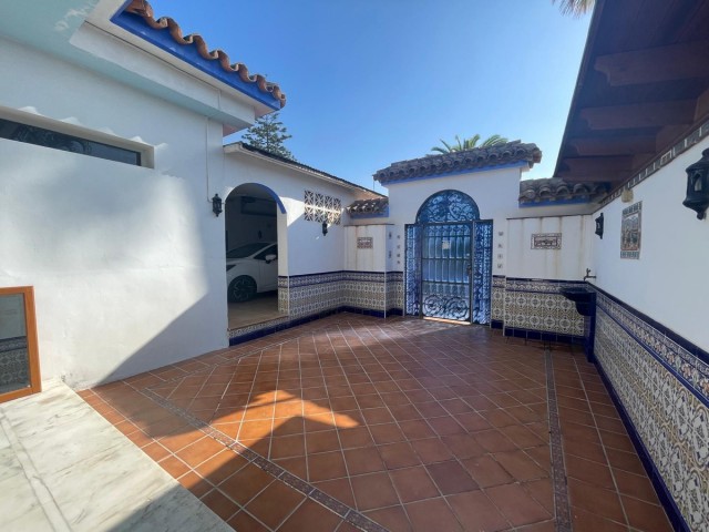 7 Makuuhuoneen Huvila Marbella