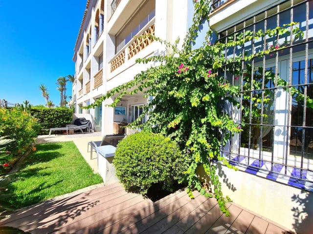 3 Bedrooms Apartment in Casares Playa