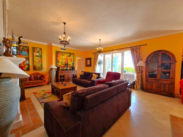 3 Bedrooms Apartment in Casares Playa