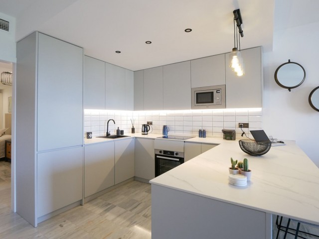 Apartamento con 3 Dormitorios  en Cabopino