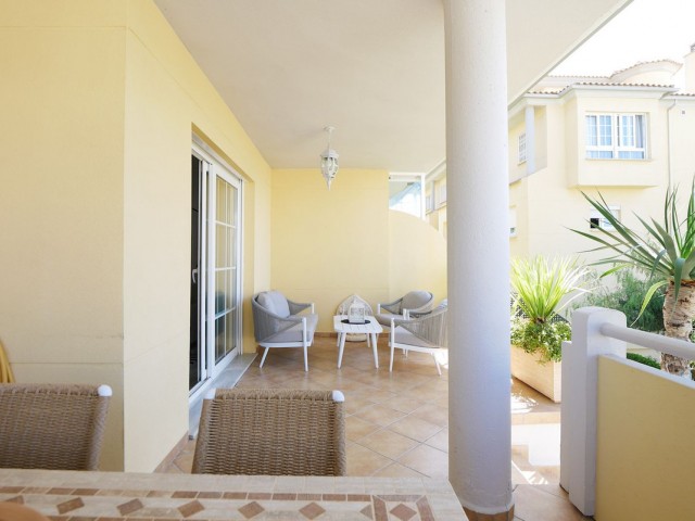 Apartamento con 3 Dormitorios  en Cabopino