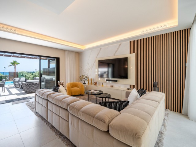Maison mitoyenne avec 3 Chambres  à Estepona
