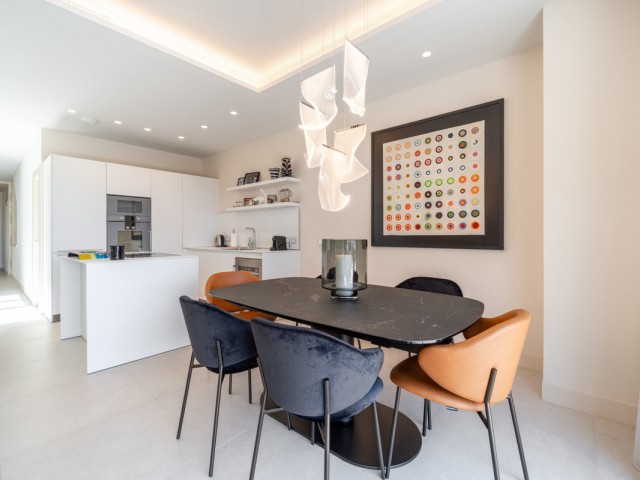Maison mitoyenne avec 3 Chambres  à Estepona