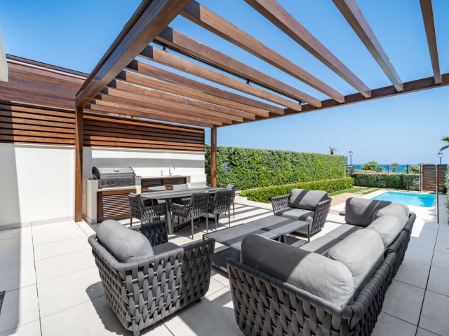 Maison mitoyenne avec 3 Chambres  à Estepona