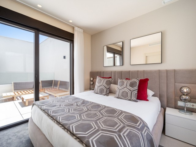 Maison mitoyenne avec 3 Chambres  à Estepona