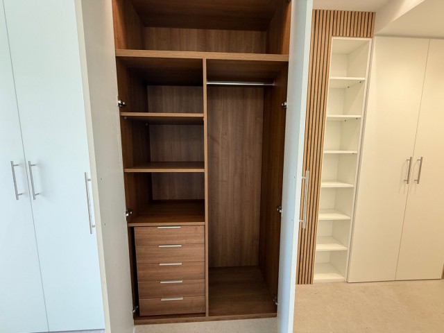 Appartement avec 3 Chambres  à Estepona
