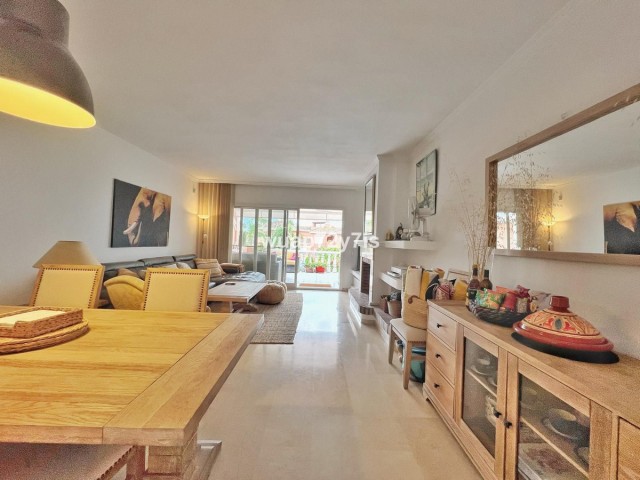 Appartement avec 2 Chambres  à Estepona