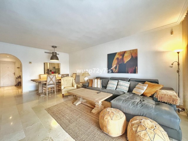 Appartement avec 2 Chambres  à Estepona