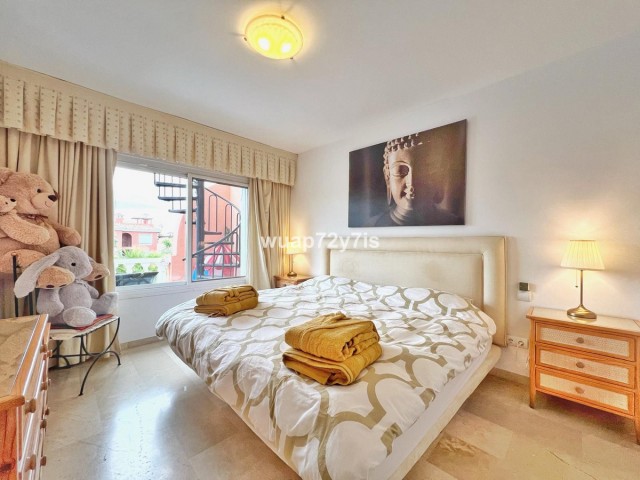 Appartement avec 2 Chambres  à Estepona