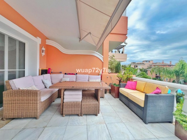 Appartement avec 2 Chambres  à Estepona