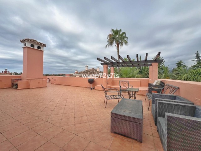 Appartement avec 2 Chambres  à Estepona