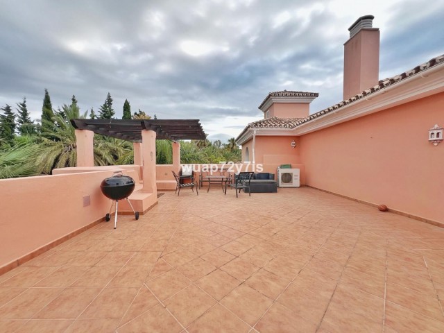 Appartement avec 2 Chambres  à Estepona