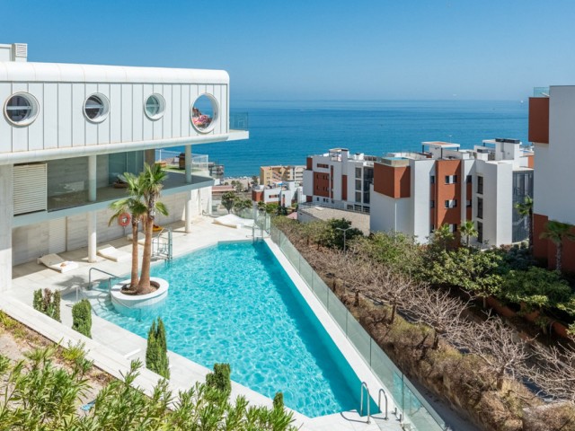 Apartamento con 3 Dormitorios  en Fuengirola