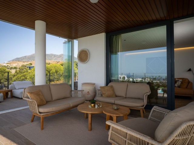 Apartamento con 3 Dormitorios  en Fuengirola