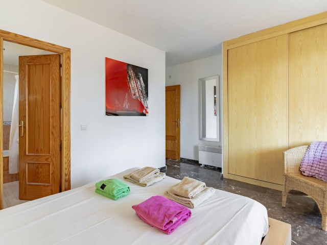 Apartamento con 3 Dormitorios  en Fuengirola