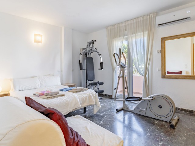 Apartamento con 3 Dormitorios  en Fuengirola