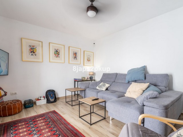Maison mitoyenne avec 2 Chambres  à Estepona