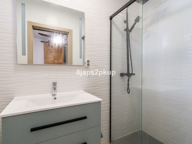 Maison mitoyenne avec 2 Chambres  à Estepona