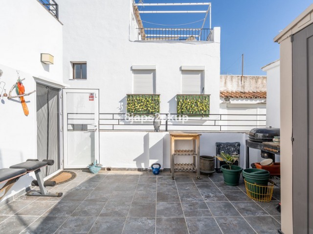 Maison mitoyenne avec 2 Chambres  à Estepona