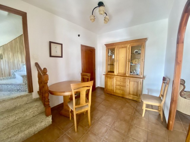 Villa avec 3 Chambres  à Estepona