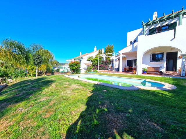 3 Soveroms Villa i La Duquesa