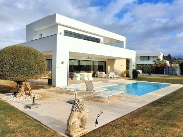 Villa con 3 Dormitorios  en Mijas Costa