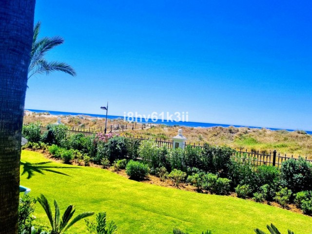 Apartamento con 3 Dormitorios  en Marbella