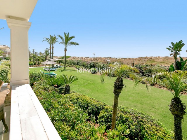 Apartamento con 3 Dormitorios  en Marbella