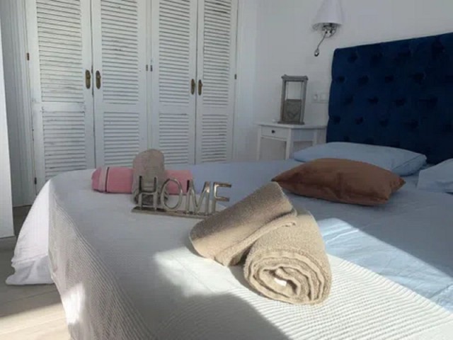 Apartamento con 2 Dormitorios  en Fuengirola