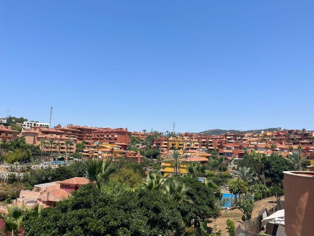 Apartment, Reserva de Marbella, R5117023