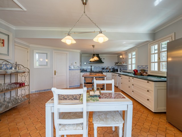 Villa avec 8 Chambres  à Benahavís