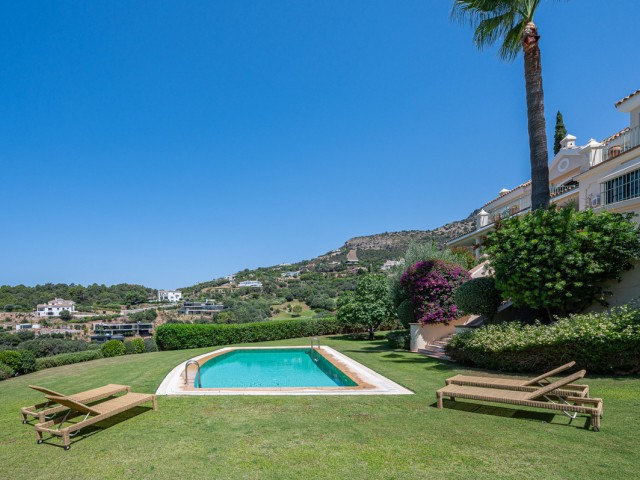Villa avec 8 Chambres  à Benahavís