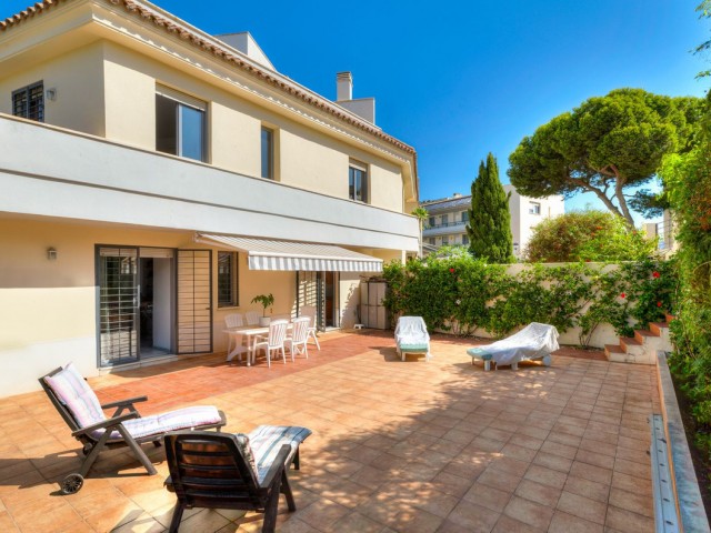 3 Makuuhuoneen Rivitalo Fuengirola